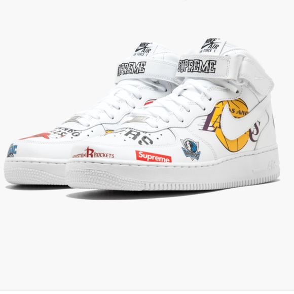 Nike Other - SOLD !!! 😎😎Air Force 1 MID ‘07/Supreme